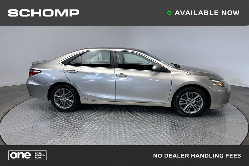 2016 TOYOTA Camry
