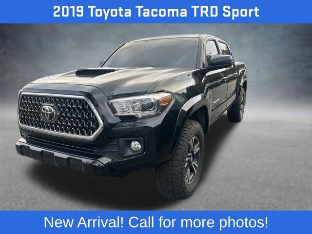 2019 TOYOTA Tacoma