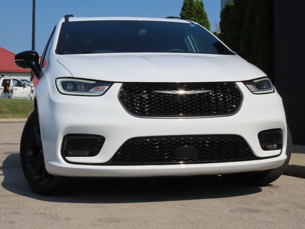 2025 CHRYSLER Pacifica