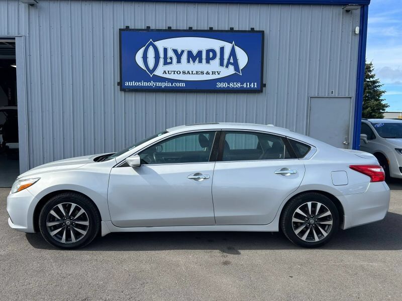 2017 NISSAN Altima