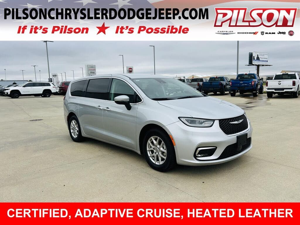 2023 CHRYSLER Pacifica