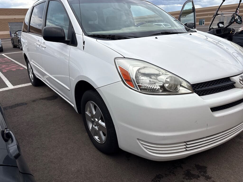2005 TOYOTA Sienna