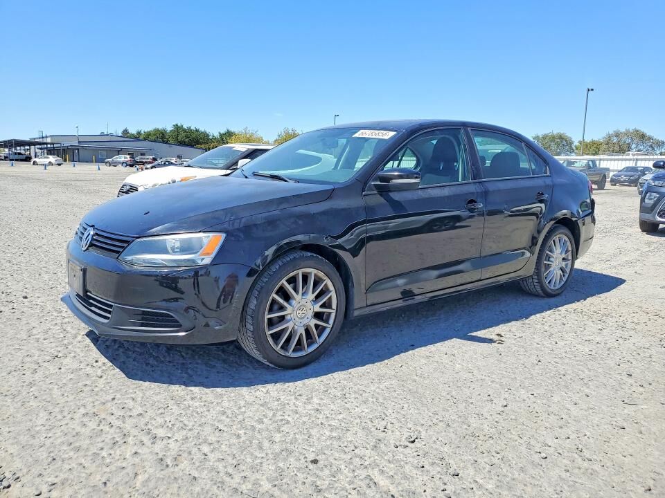 2011 VOLKSWAGEN Jetta