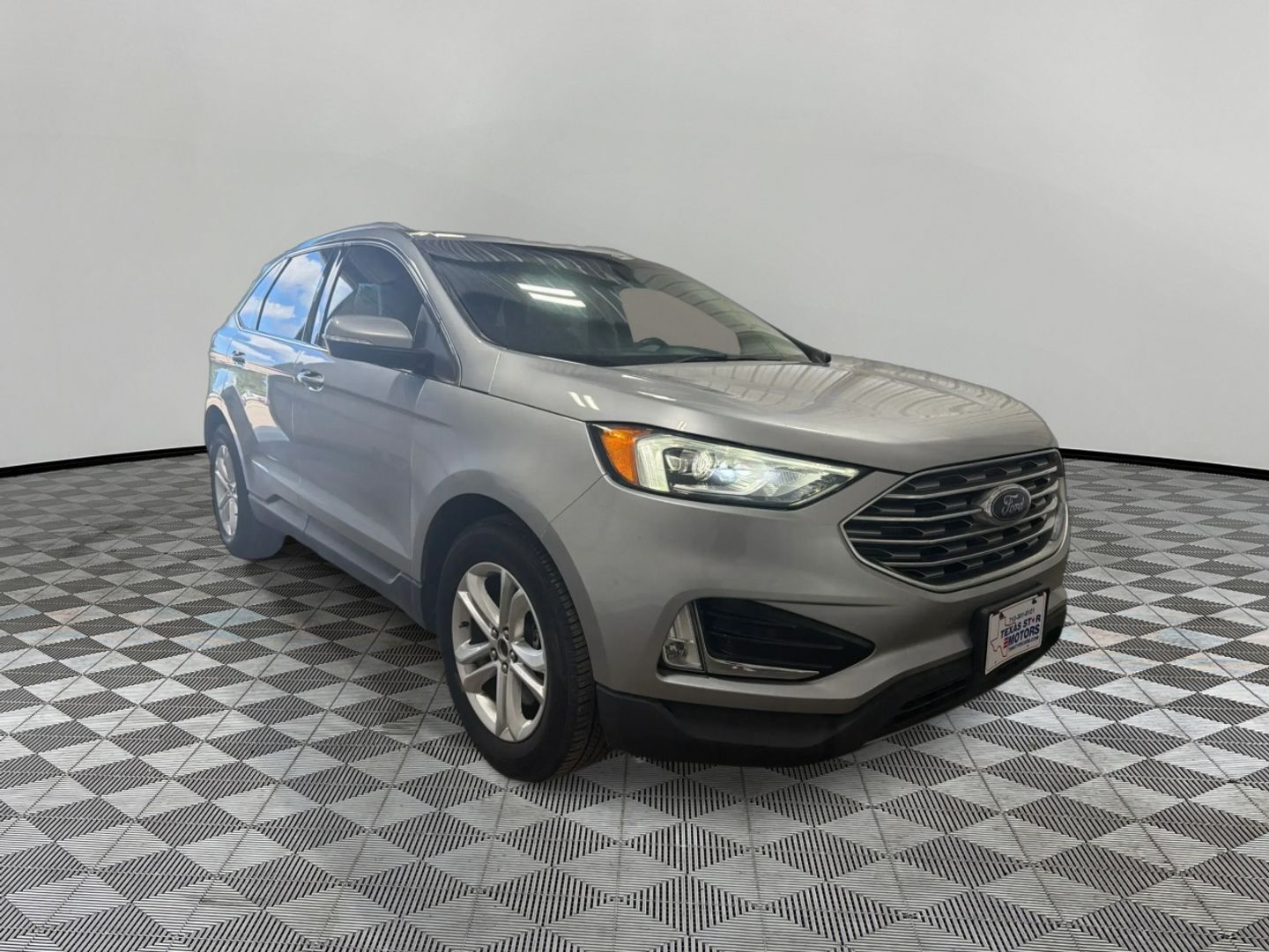 2020 FORD Edge