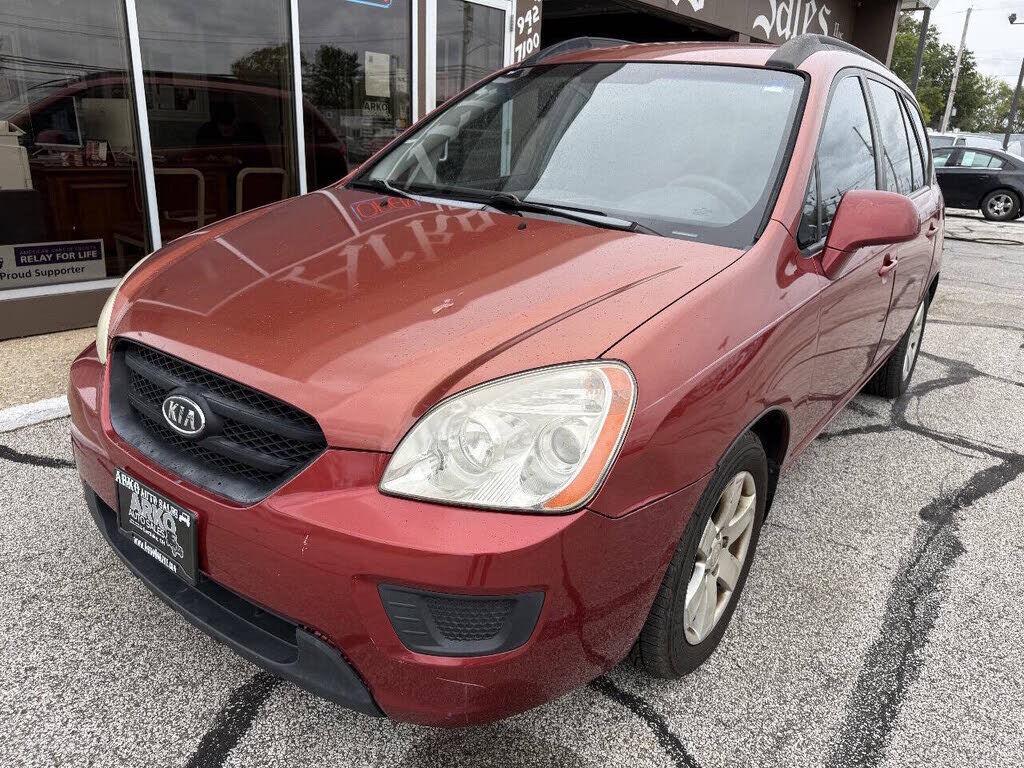 2008 KIA Rondo