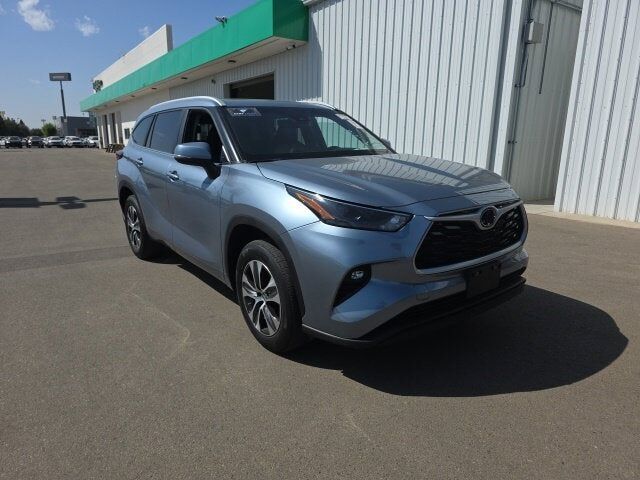 2023 TOYOTA Highlander