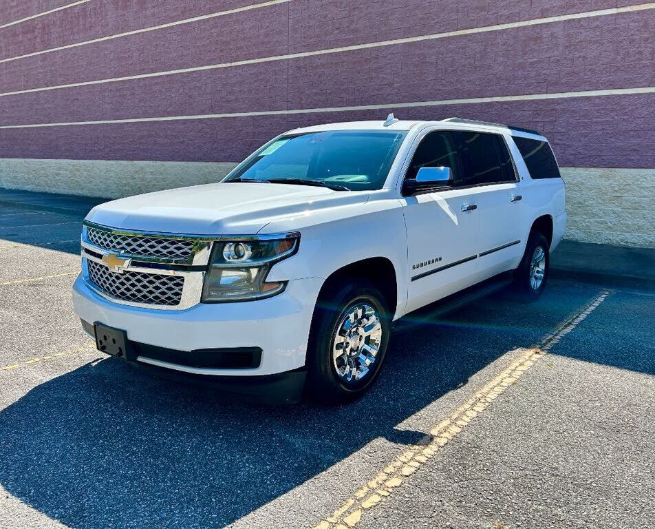 2019 CHEVROLET Suburban