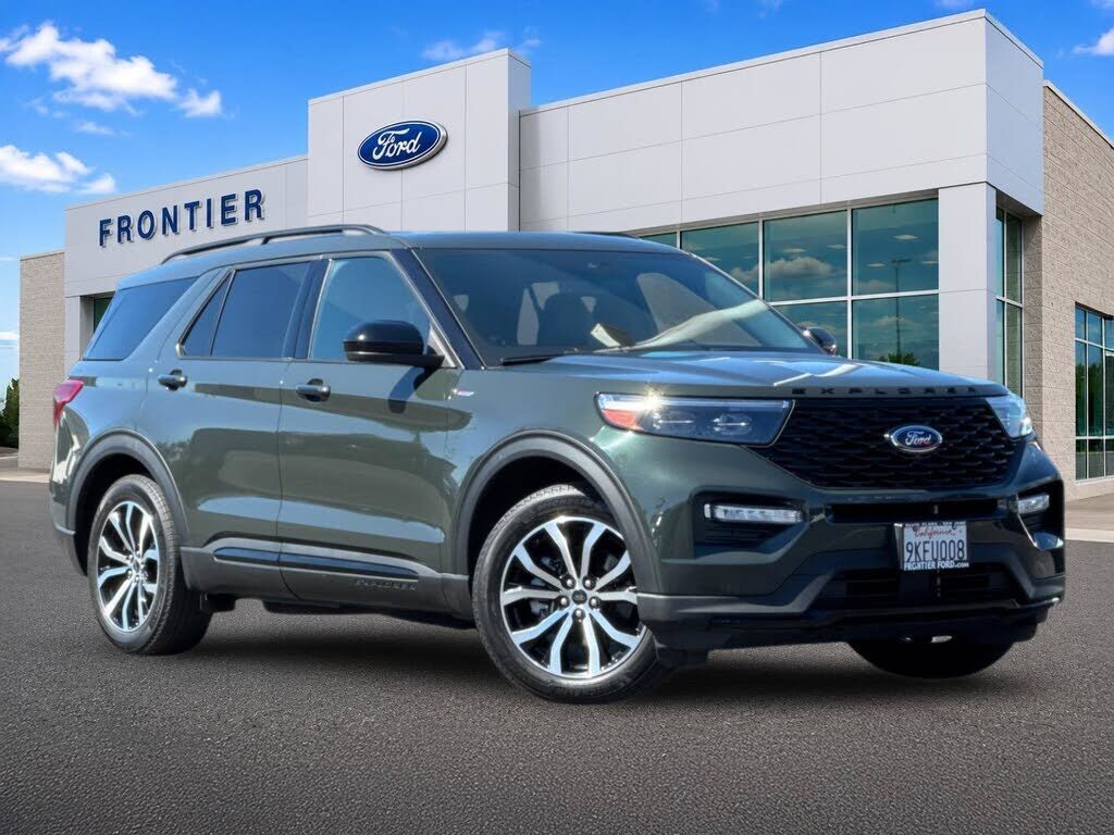 2023 FORD Explorer