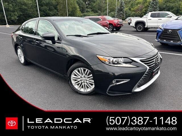 2017 LEXUS ES