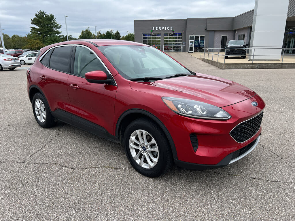 2020 FORD Escape