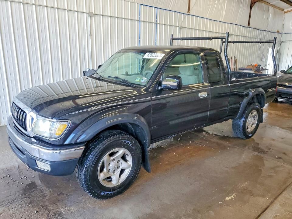 2004 TOYOTA Tacoma