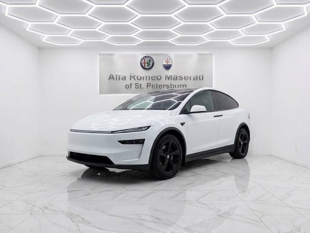 2026 TESLA Model Y