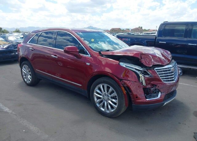 2017 CADILLAC XT5