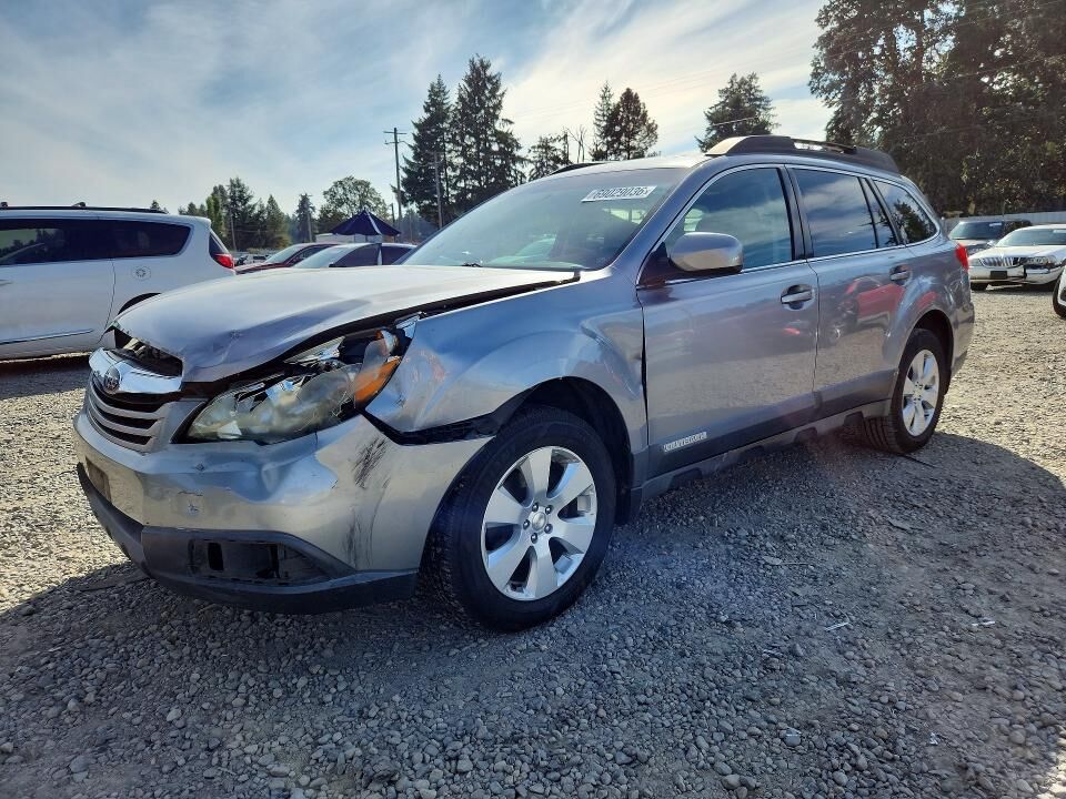 2010 SUBARU Outback