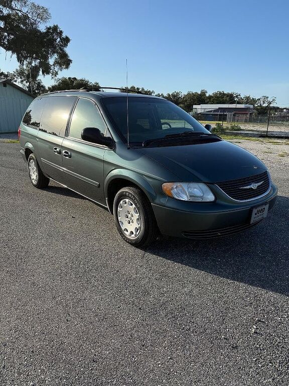2004 CHRYSLER Town and Country