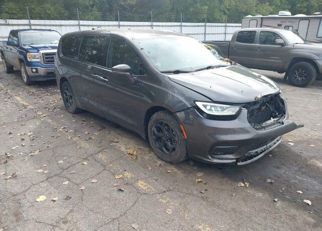 2022 CHRYSLER Pacifica