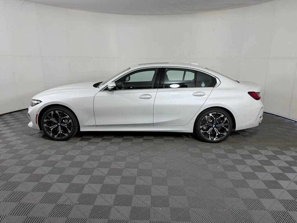2026 BMW 330i
