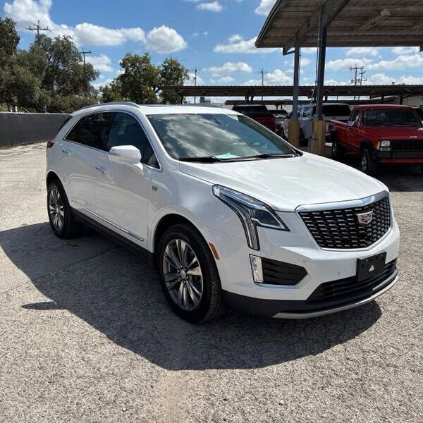 2022 CADILLAC XT5