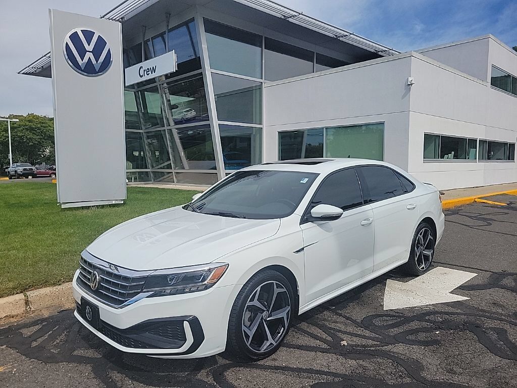 2022 VOLKSWAGEN Passat
