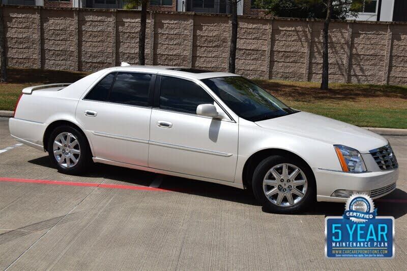 2011 CADILLAC DTS