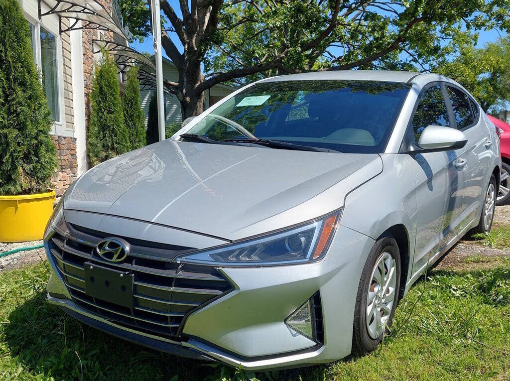 2019 HYUNDAI Elantra