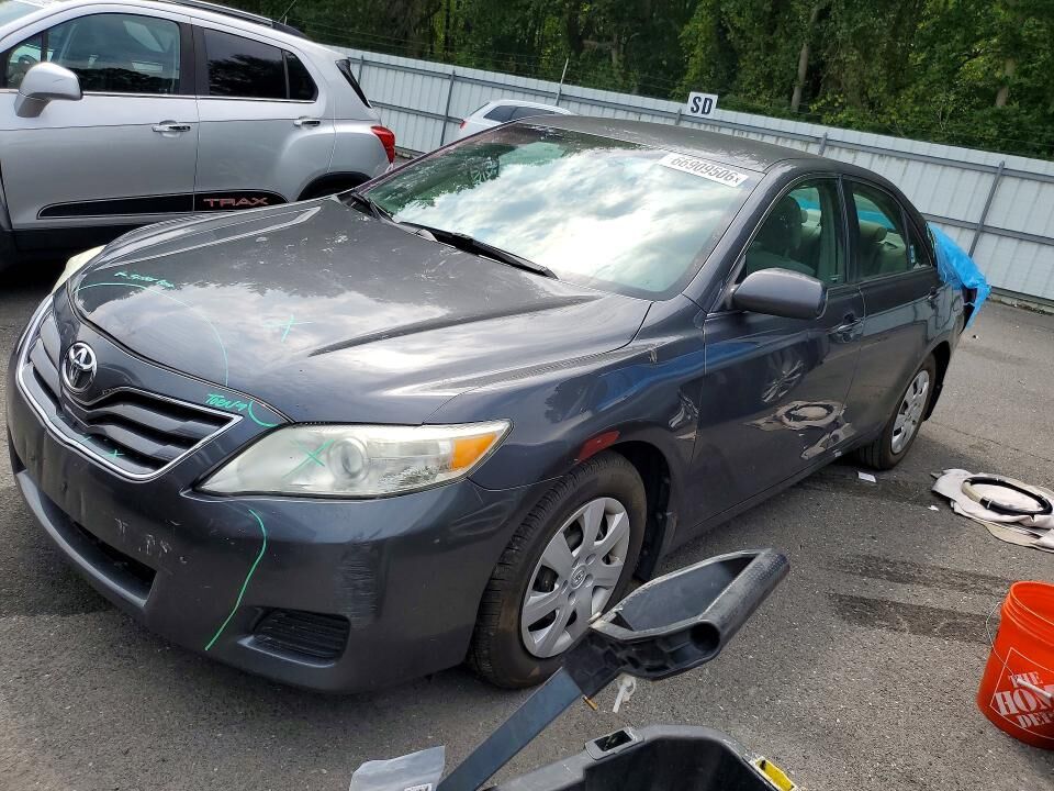 2010 TOYOTA Camry