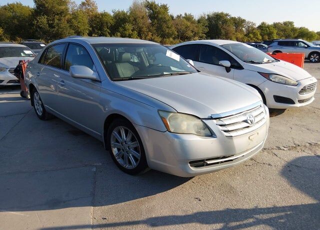 2006 TOYOTA Avalon