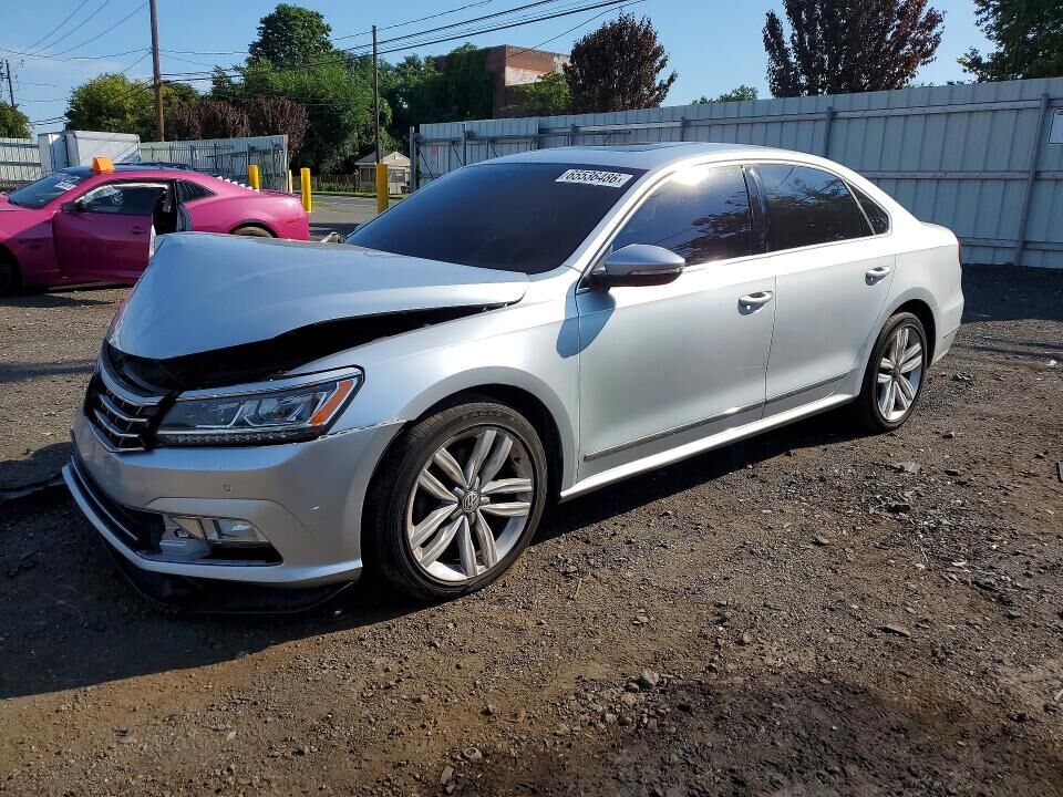 2017 VOLKSWAGEN Passat
