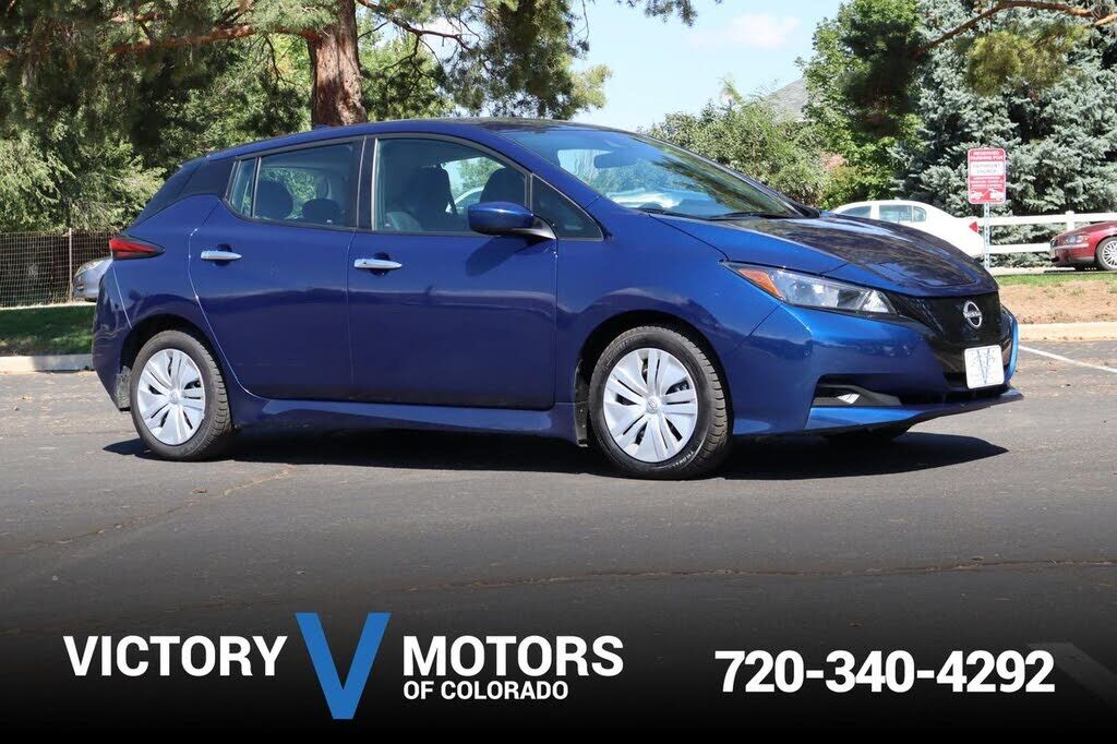 2025 NISSAN Leaf