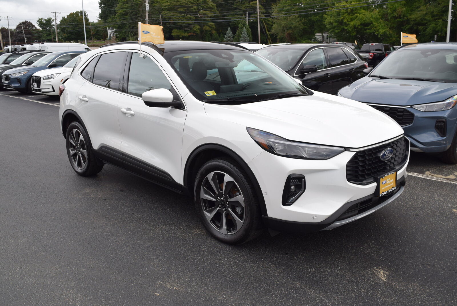 2023 FORD Escape