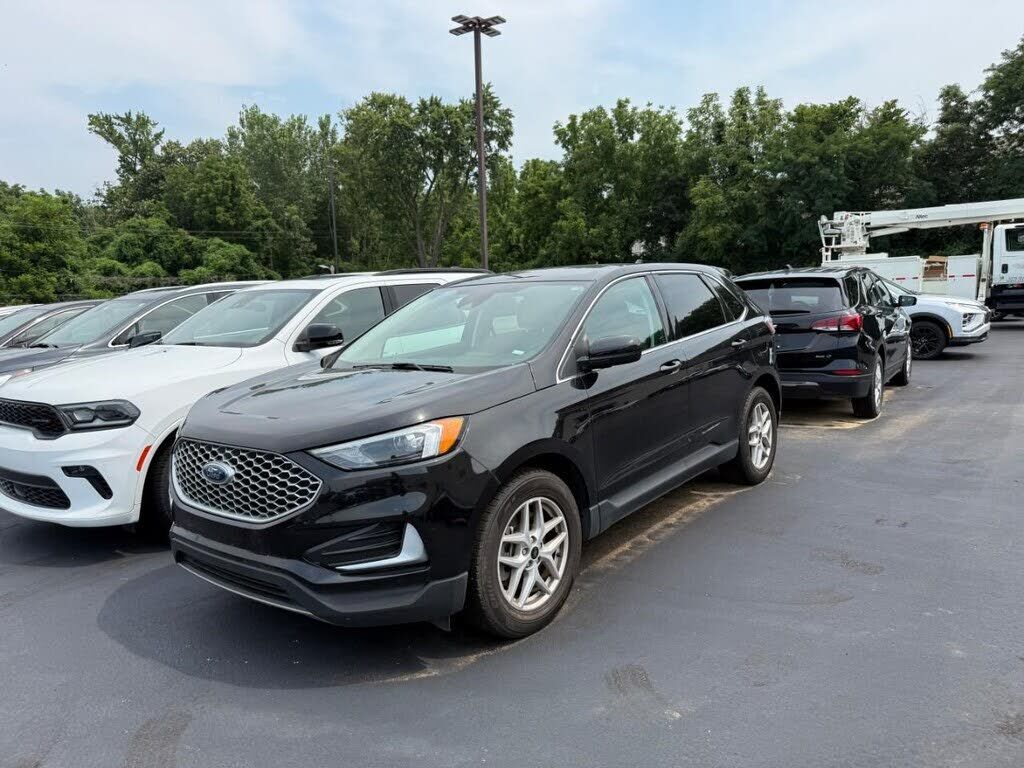 2024 FORD Edge