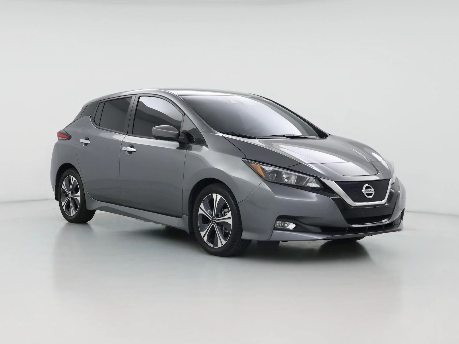 2022 NISSAN Leaf
