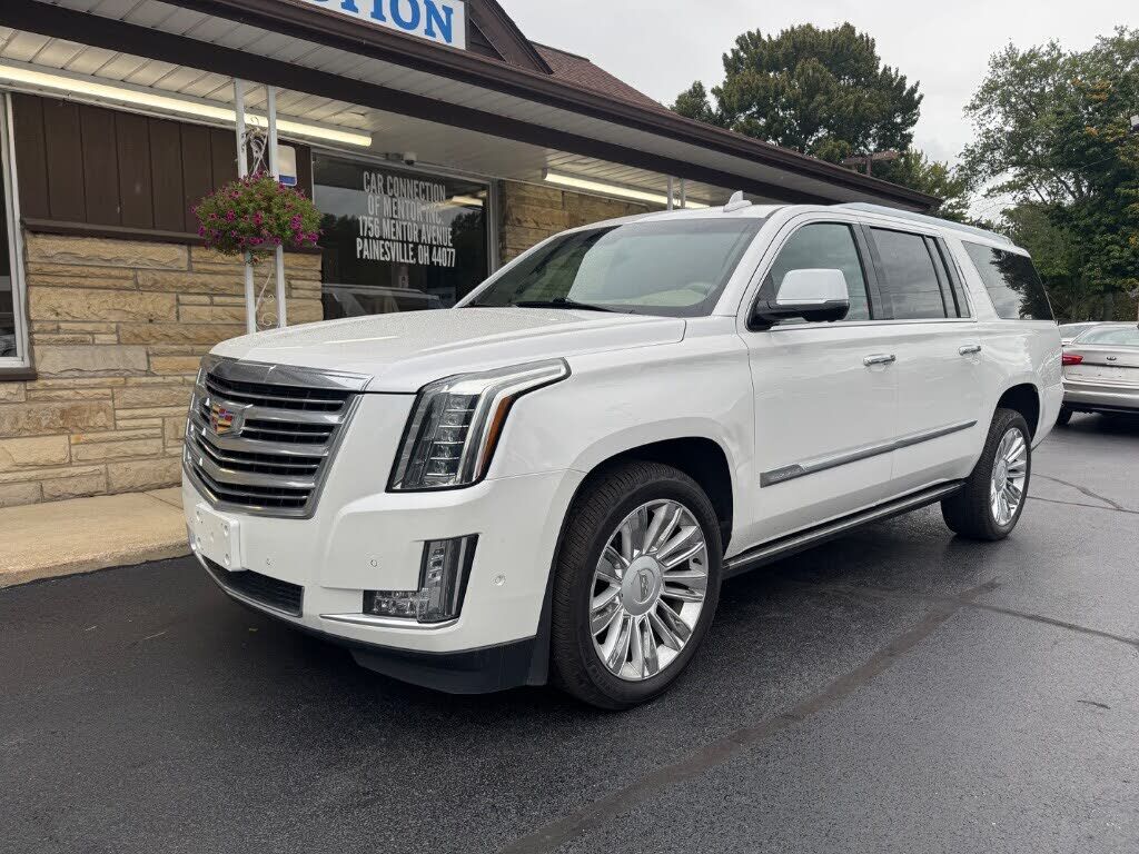 2018 CADILLAC Escalade ESV