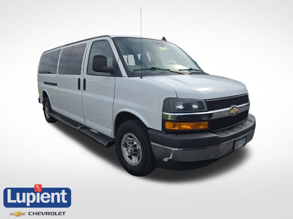 2020 CHEVROLET Express