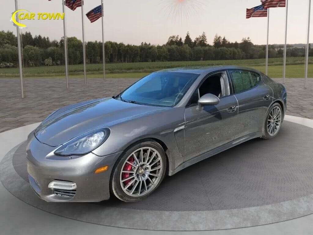 2013 PORSCHE Panamera