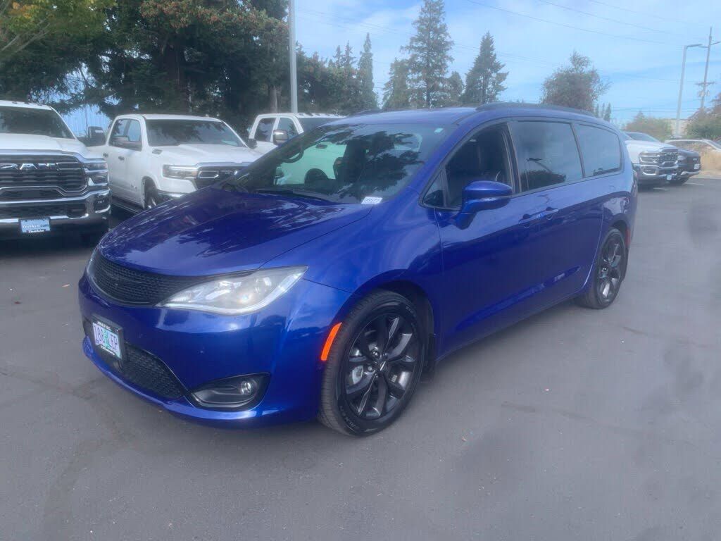2019 CHRYSLER Pacifica