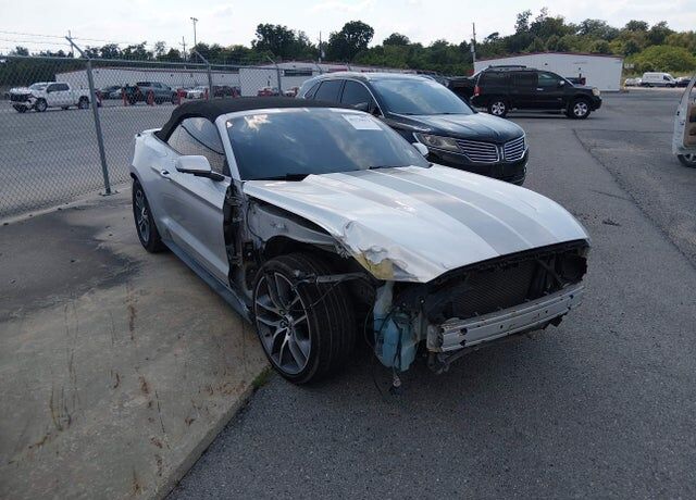 2017 FORD Mustang