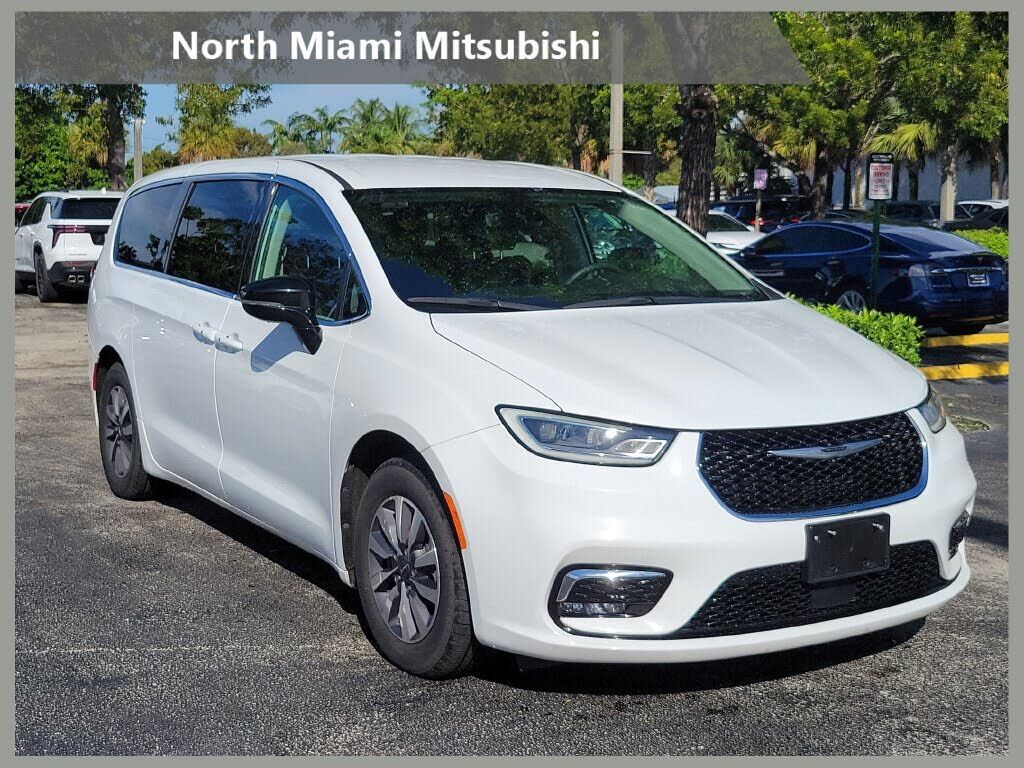 2024 CHRYSLER Pacifica