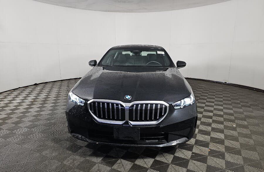 2024 BMW 530i