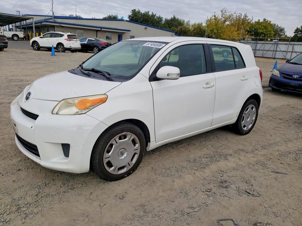 2010 TOYOTA SCION