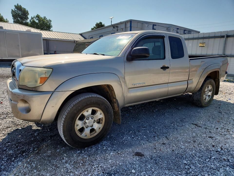 2005 TOYOTA Tacoma