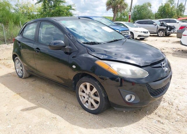 2013 MAZDA Mazda2