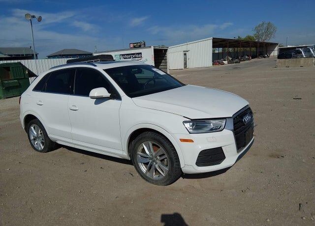 2016 AUDI Q3