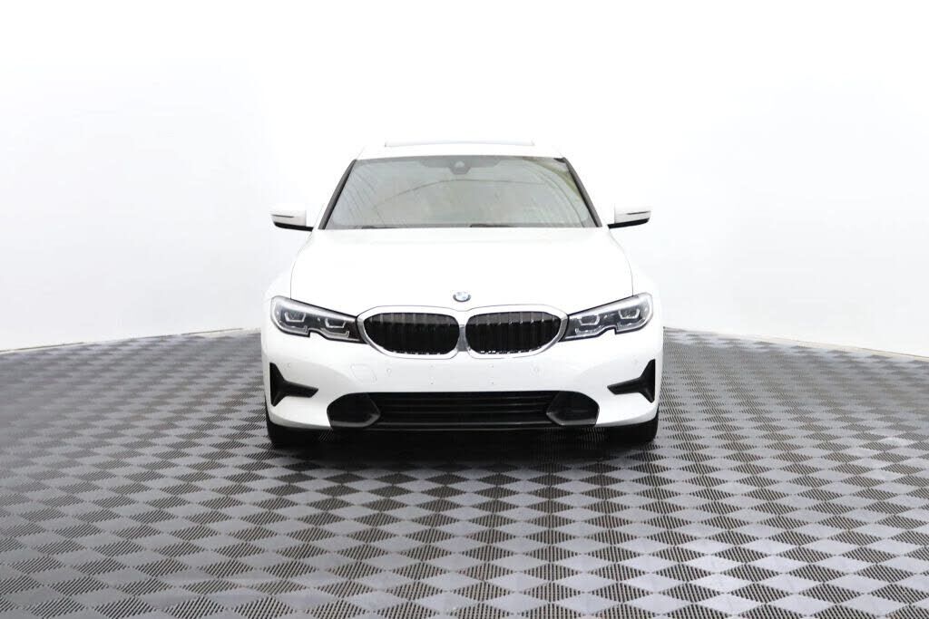 2022 BMW 330i
