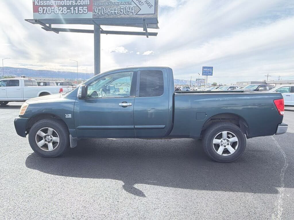 2004 NISSAN Titan