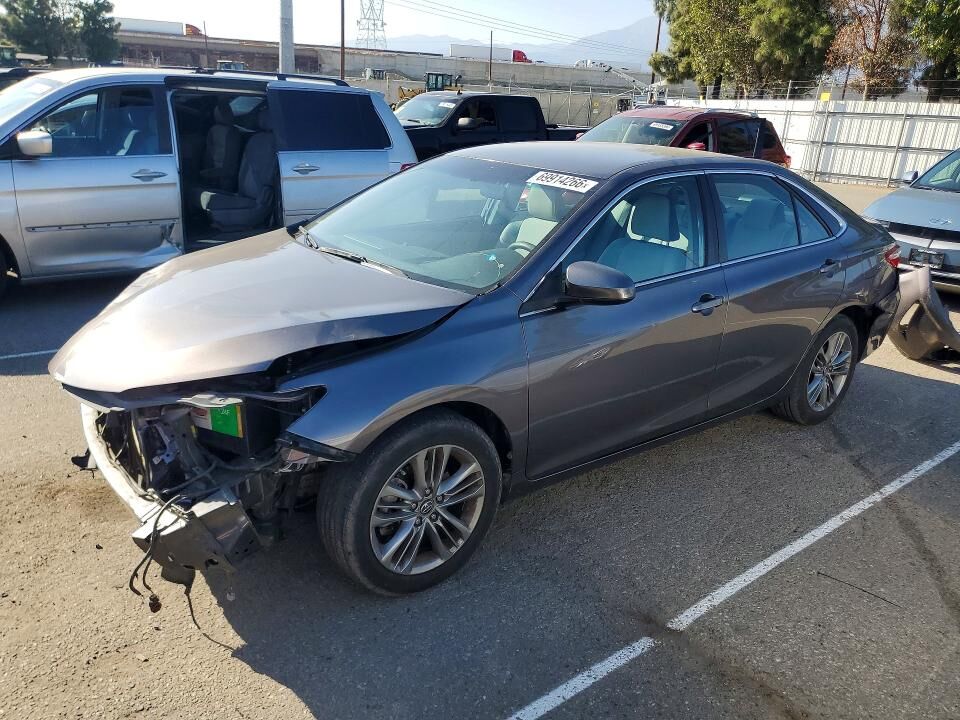 2016 TOYOTA Camry