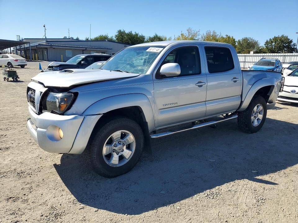 2011 TOYOTA Tacoma