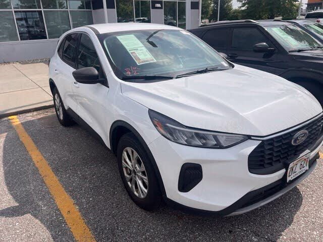 2023 FORD Escape