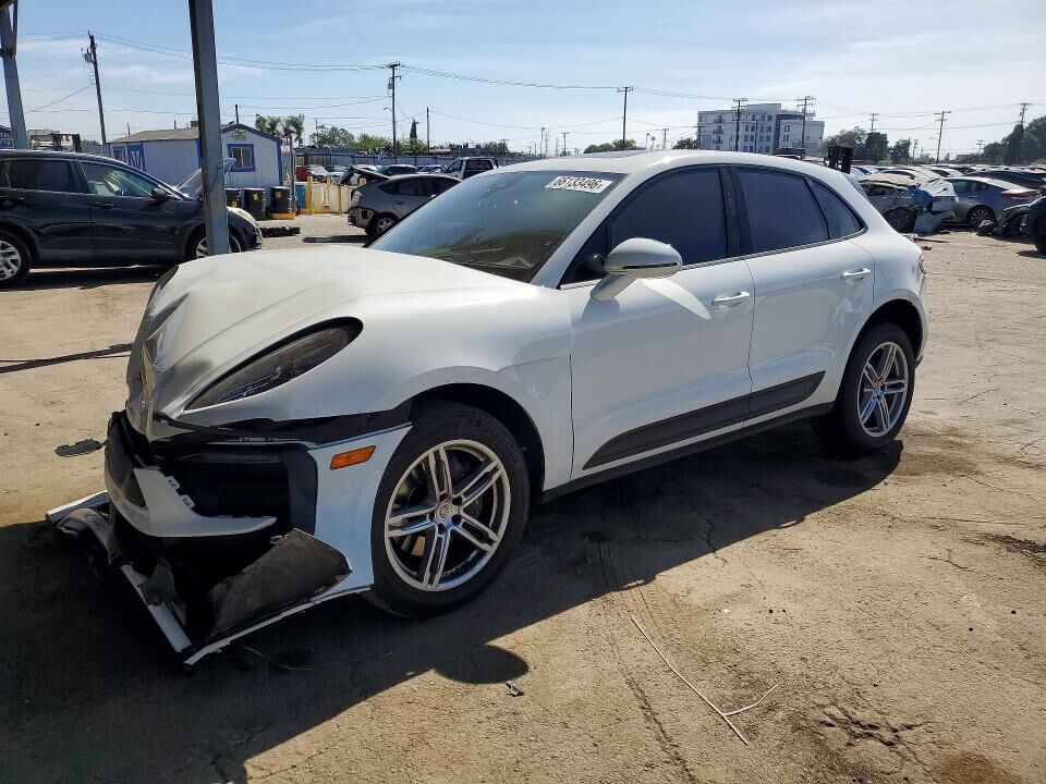 2024 PORSCHE Macan