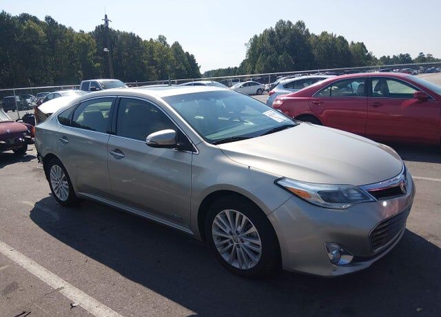 2014 TOYOTA Avalon